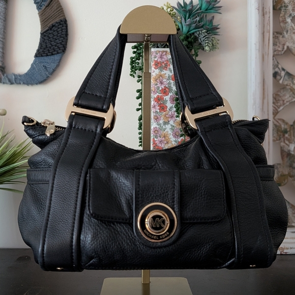 Michael Kors Black All Leather Shoulder Bag with Gold Accents Stunning! - Picture 1 of 12